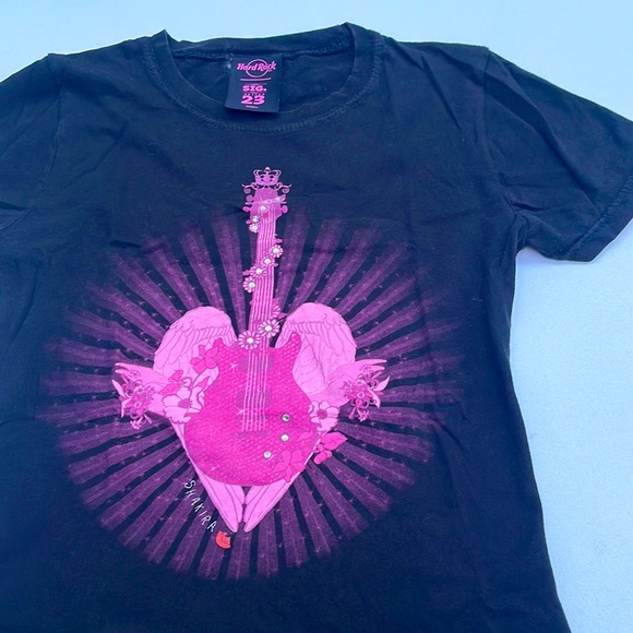 Shakira Hard Rock Sig Series 23 Tee - Picture 6 of 9
